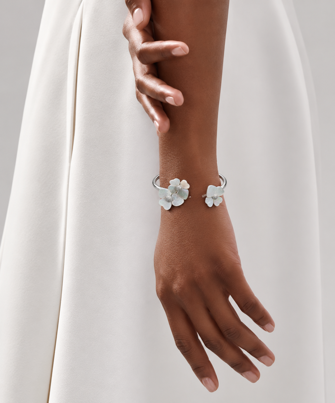 Pulsera Tres Flores de Nácar